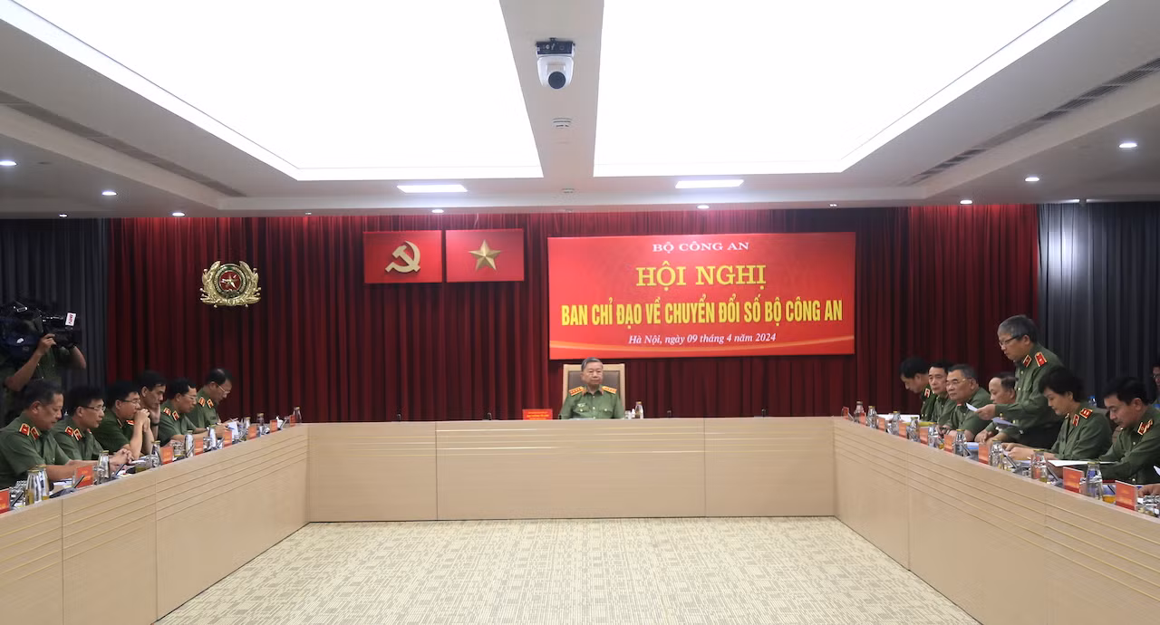 Duy trì quyết tâm chính trị cao thực hiện các nhiệm vụ chuyển đổi số -0