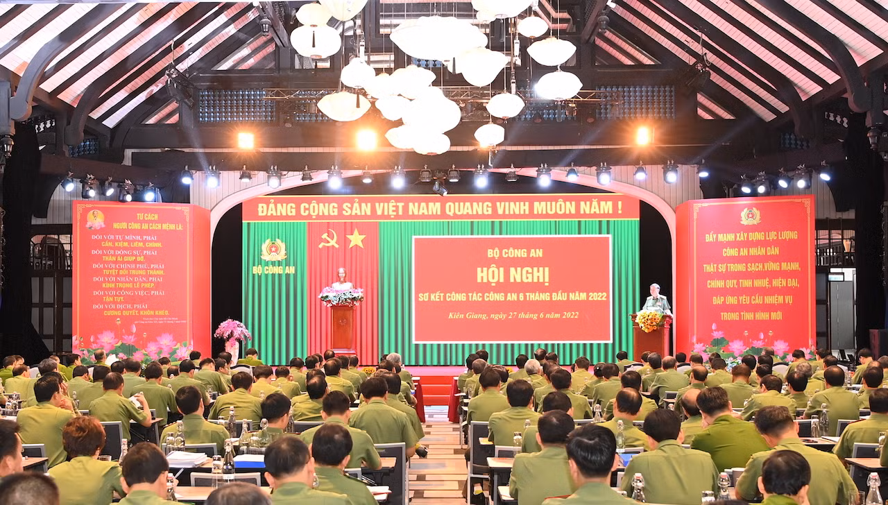 Bộ trưởng Tô Lâm chủ trì Hội nghị sơ kết công tác Công an 6 tháng đầu năm 2022 -0