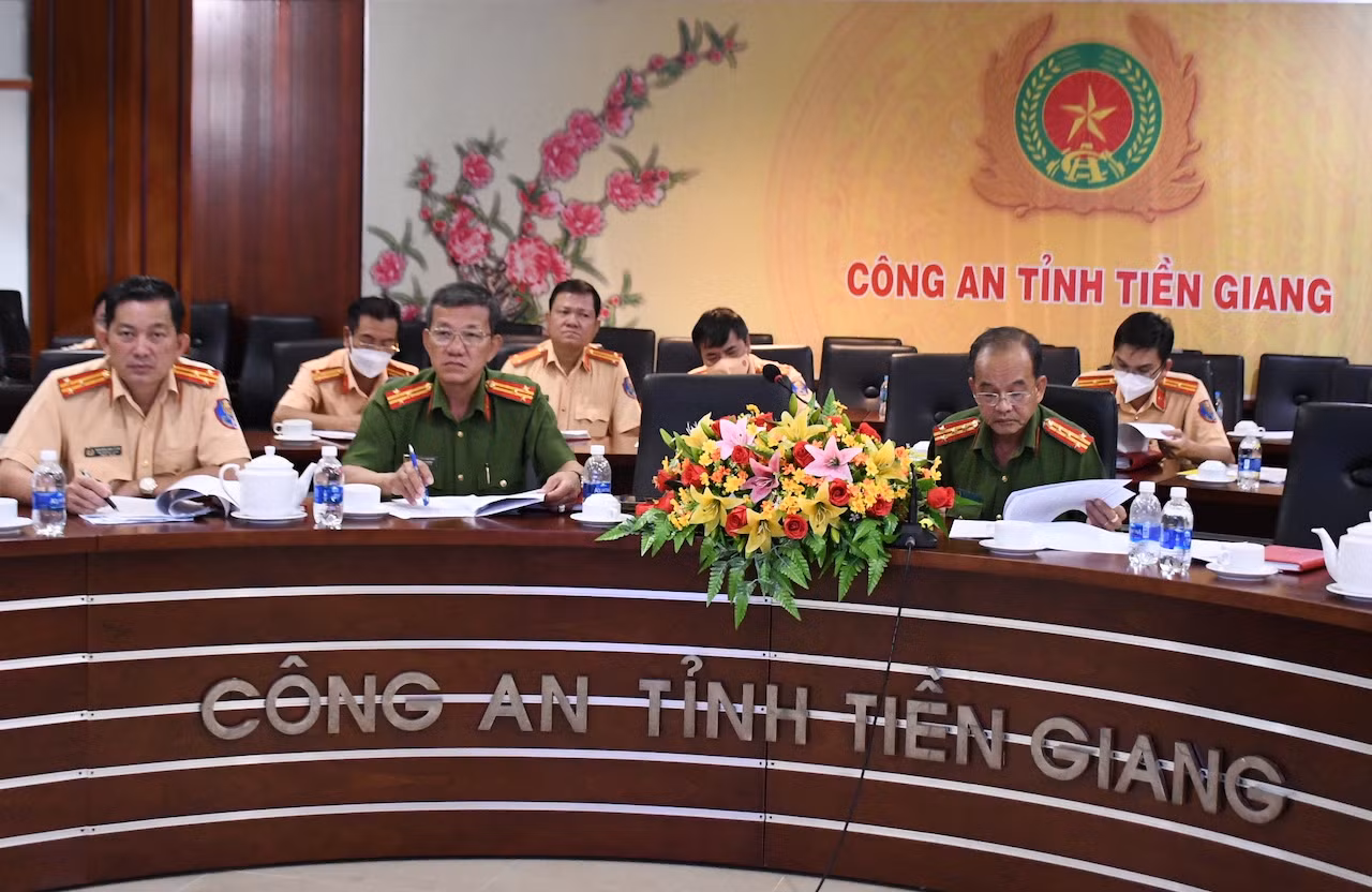 Cảnh sát giao thông các tỉnh, thành Tây Nam bộ ra quân kiểm tra, xử lý vi phạm giao thông -0