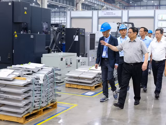 Thủ tướng khảo sát một số nhà máy, dự án công nghệ cao tại Đà Nẵng -0