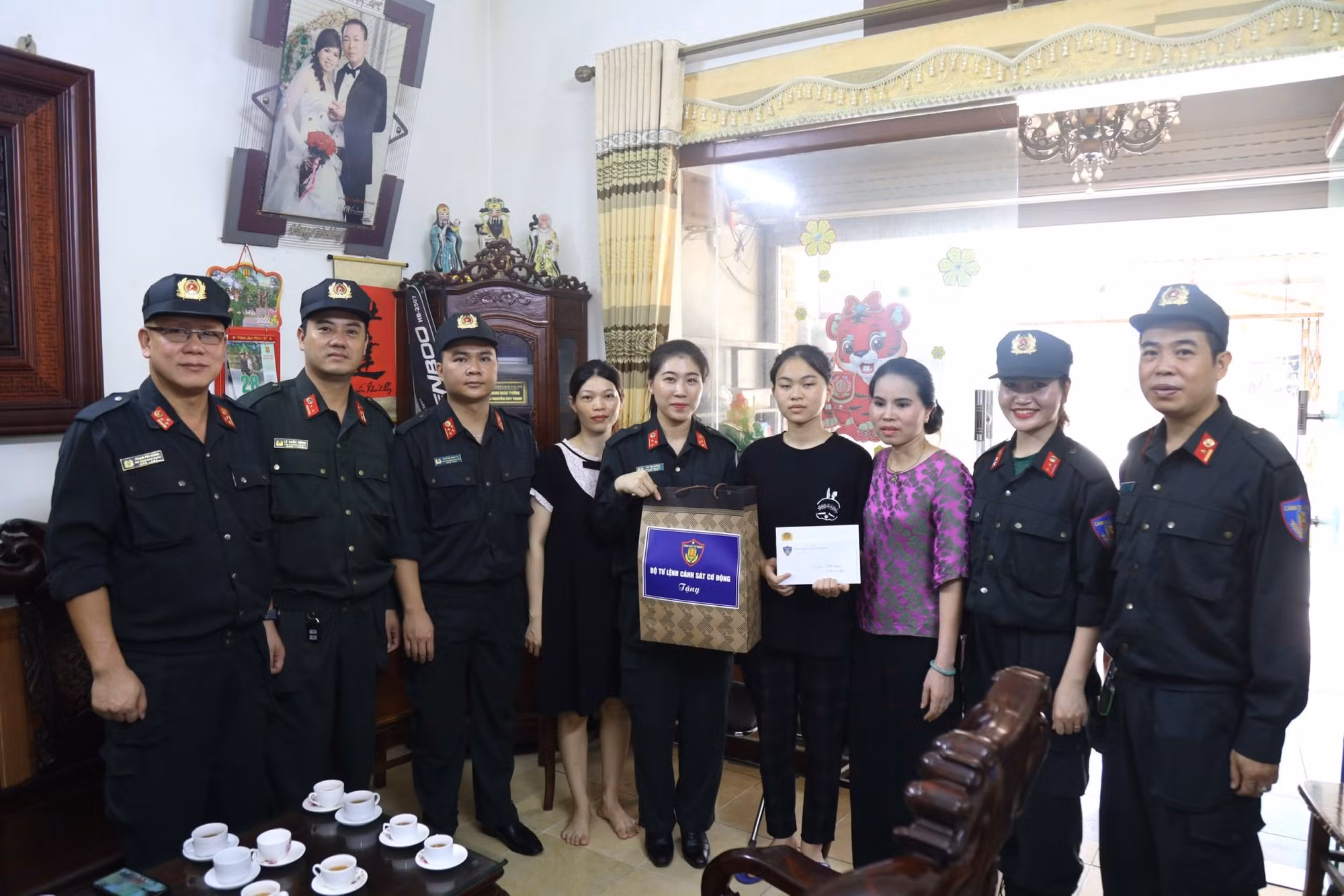 Mang yêu thương, sẻ chia với người khuyết tật, người có hoàn cảnh khó khăn -1