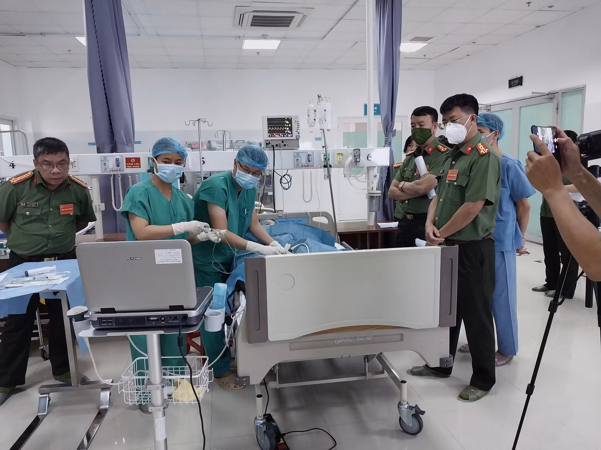  Nhiều kỹ thuật hay, có tính ứng dụng cao được trình diễn tại Hội thao Kỹ thuật sáng tạo Y tế CAND lần thứ I -0