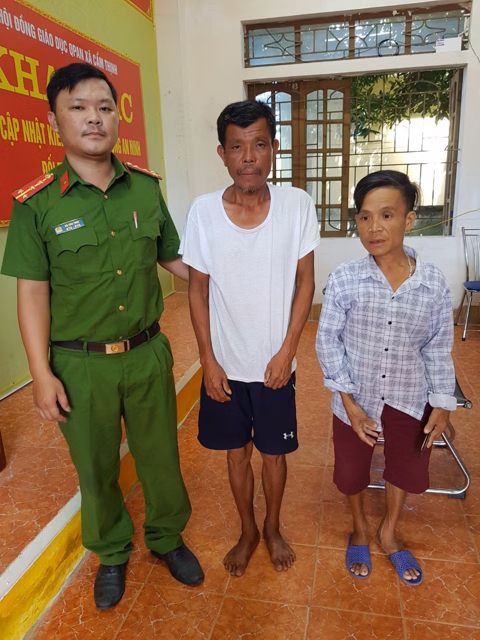 qúa trình bàn giao anh n.t.th về với gia đình.jpg -0