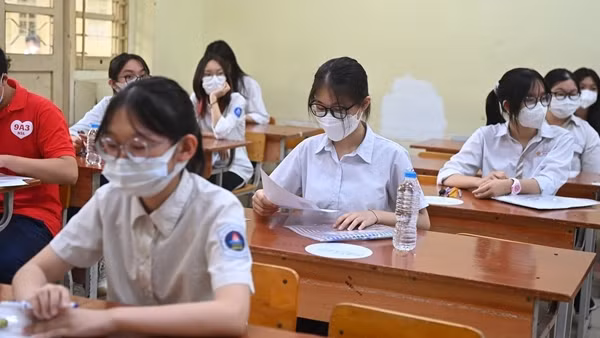 Hà Nội công bố điểm thi vào lớp 10 ảnh 2