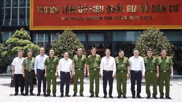 Nâng cao hiệu quả quản lý Nhà nước hệ thống Cơ sở dữ liệu quốc gia về dân cư