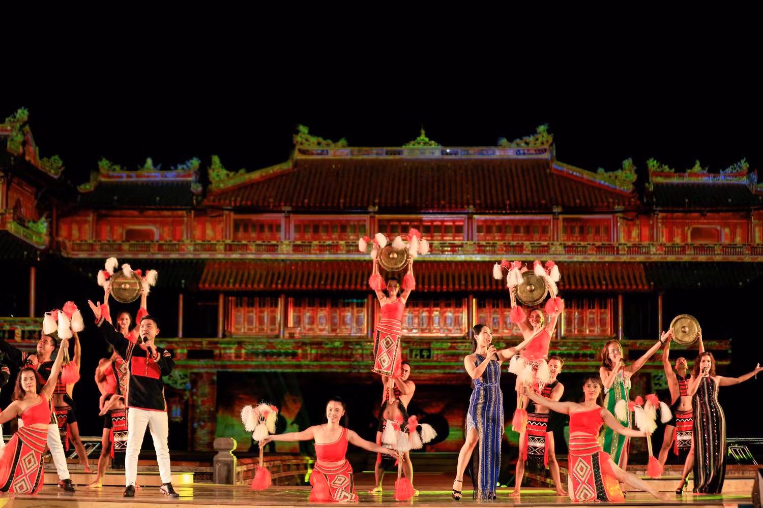 Đặc sắc chương trình nghệ thuật khai màn Tuần lễ Festival Huế 2022 -0