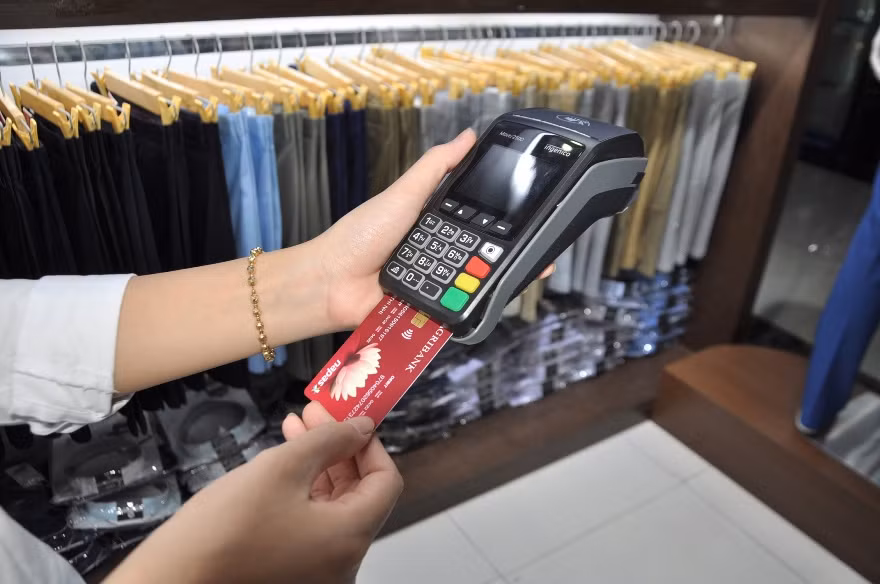Hoàn 10% giá trị chi tiêu với thẻ tín dụng nội địa Lộc Việt -0