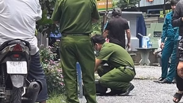 Sát hại người tình già rồi đầu thú