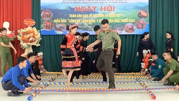 “Ngày hội Toàn dân bảo vệ an ninh Tổ quốc” diễn ra tưng bừng, sôi nổi trên cả nước