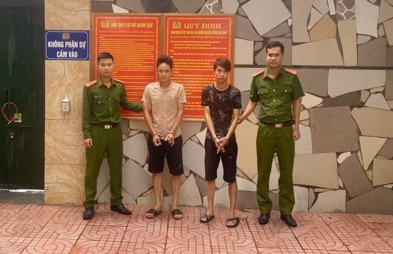 Triệt xoá điểm bán lẻ ma tuý tại vùng ven -0