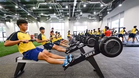 Cơ sở hiện đại của PVF gây bất ngờ cho Giám đốc Học viện bóng đá FK Sarajevo
