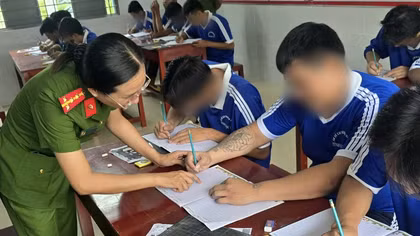 Hồi sinh những mảnh đời lầm lỡ bằng “cần câu” tri thức