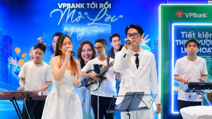 Sôi động hành trình đưa trải nghiệm tài chính đến gần khách hàng