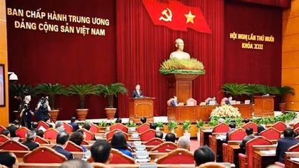 Ngày làm việc thứ nhất của Hội nghị Trung ương 10 khóa XIII
