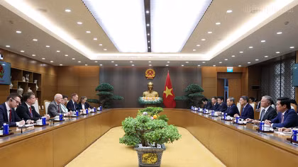 Thủ tướng Lê Minh Hưng tiếp Thủ hiến Hamburg
