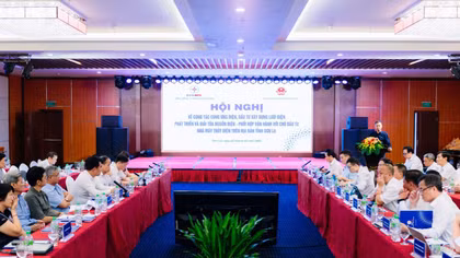 EVNNPC hỗ trợ Sơn La tháo gỡ khó khăn trong phát triển hạ tầng lưới điện