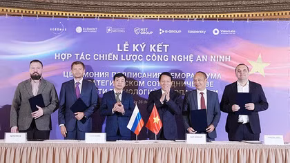 Bộ trưởng Lương Tam Quang dự Lễ ký kết Bản ghi nhớ với các đối tác công nghệ