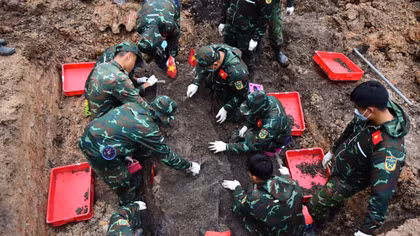 Hành trình tri ân các anh hùng liệt sĩ ở Công viên Lê Thị Riêng