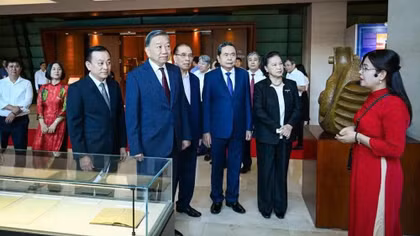 Từ quản lý thông tin đến dẫn dắt nhận thức xã hội