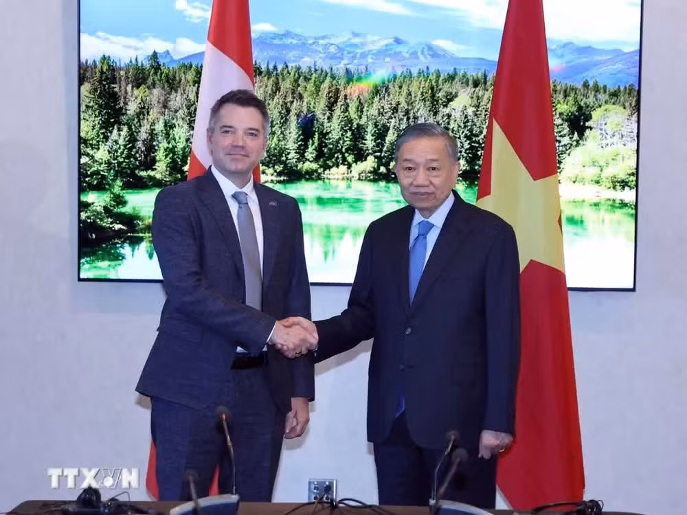 Tổng Bí thư, Chủ tịch nước Tô Lâm tiếp ông Alexandre Prevost, Chủ tịch Phụ trách hàng không dân dụng, CAE. (Ảnh: Thống Nhất/TTXVN)