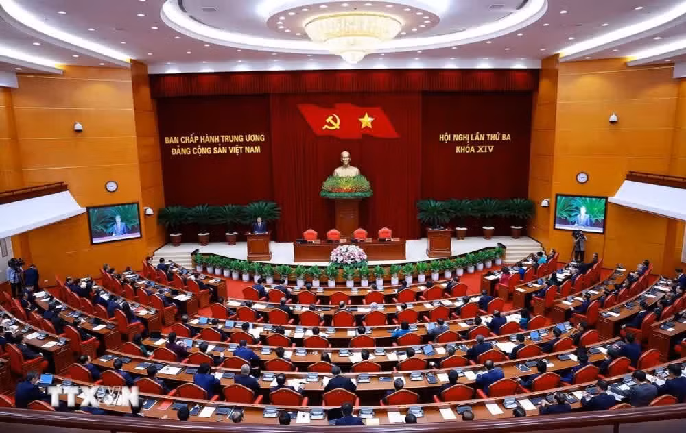 2407-be-mac-hoi-nghi-lan-3-ban-chap-hanh-trung-uong-dang-1.jpg