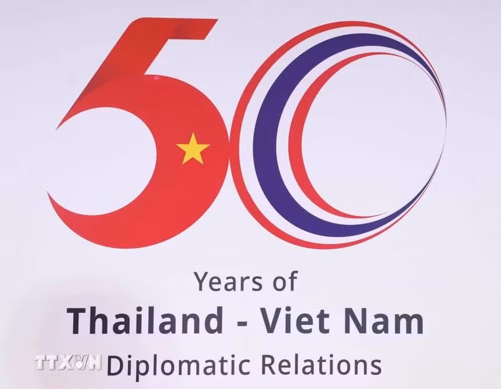 tong-bi-thu-chu-tich-nuoc-to-lam-va-thu-tuong-thai-lan-du-le-cong-bo-logo-50-nam-thiet-lap-quan-he-viet-nam-thai-lan-2.jpg