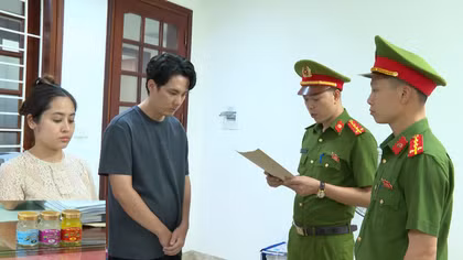 Hơn 70.000 hũ nước yến sào cao cấp được làm giả như thế nào?