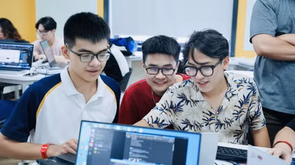 Điểm chuẩn năm 2026: AI lên ngôi, Sư phạm trở lại đường đua, Báo chí sụt giảm
