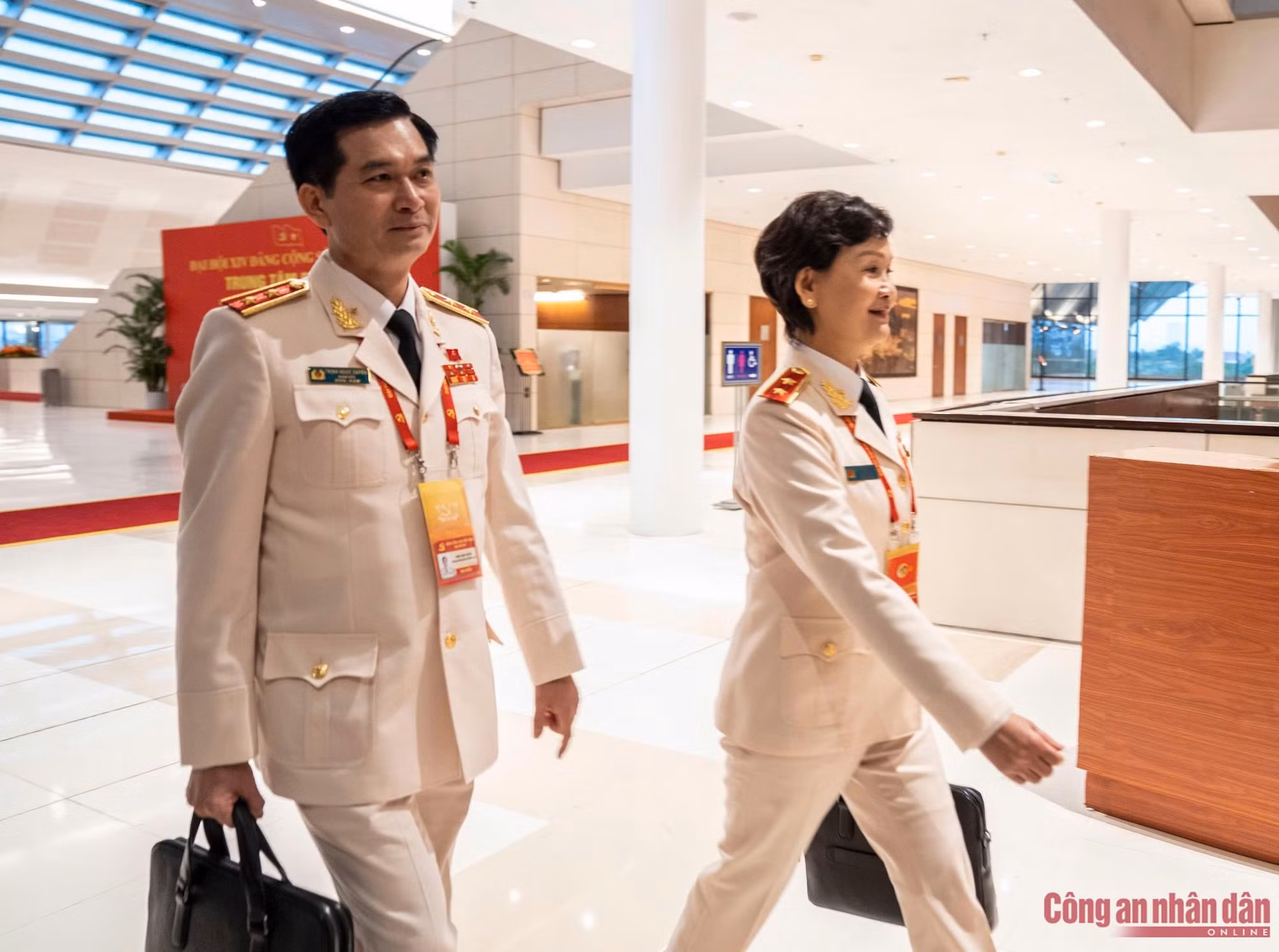 z7455293446697_653c6448ed89e8e5431d27b3d504d17c.jpg -7