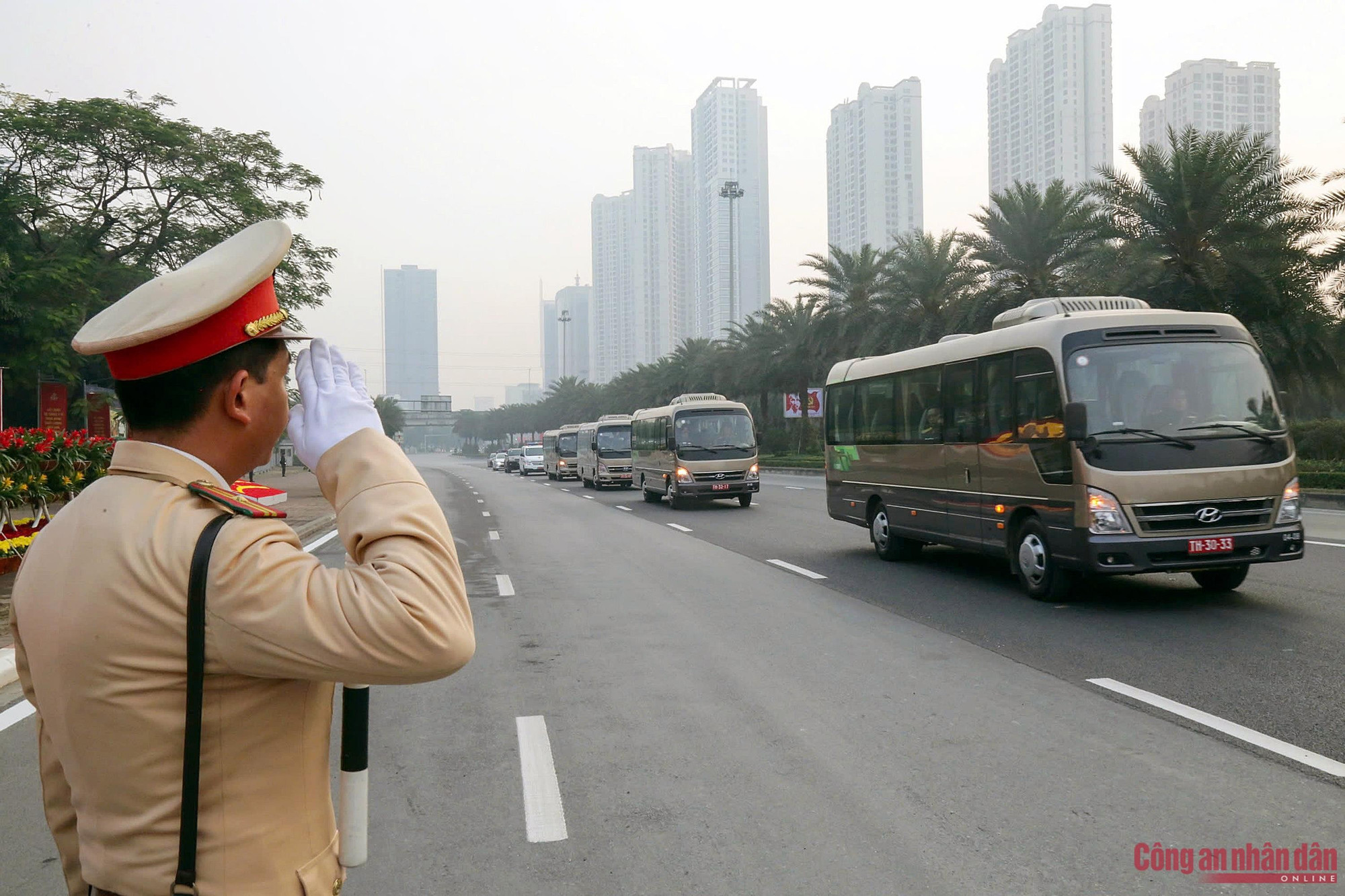 a593ab1015889ad6c399.jpg -0