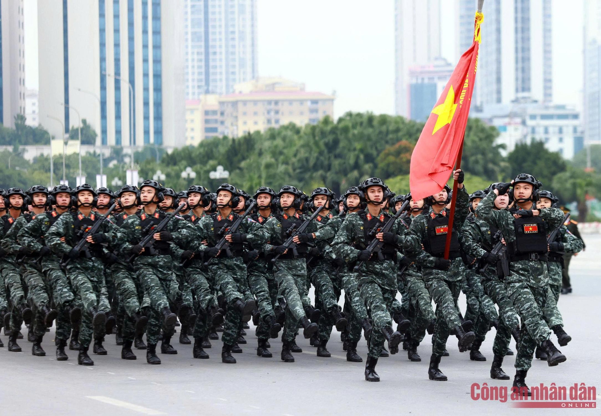 Lực lượng CAND luyện tập không ngừng, sẵn sàng ra quân bảo vệ an toàn Đại hội XIV của Đảng -9