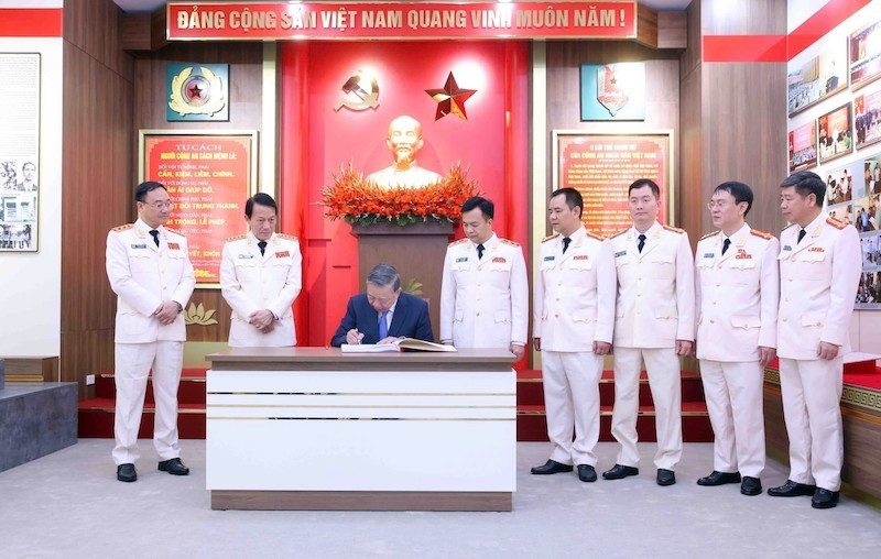 Tổng Bí thư Tô Lâm thăm và chúc Tết Cục An ninh điều tra Bộ Công an -0