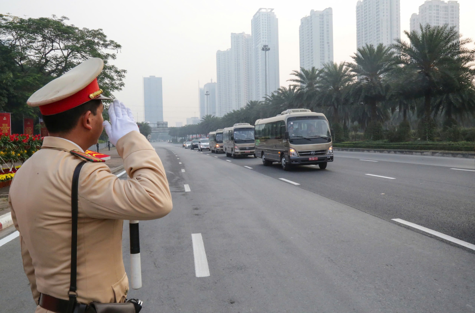 CSGT Hà Nội bảo đảm tuyệt đối an toàn giao thông, đón dẫn đoàn trên các tuyến “Ba nhất” -0