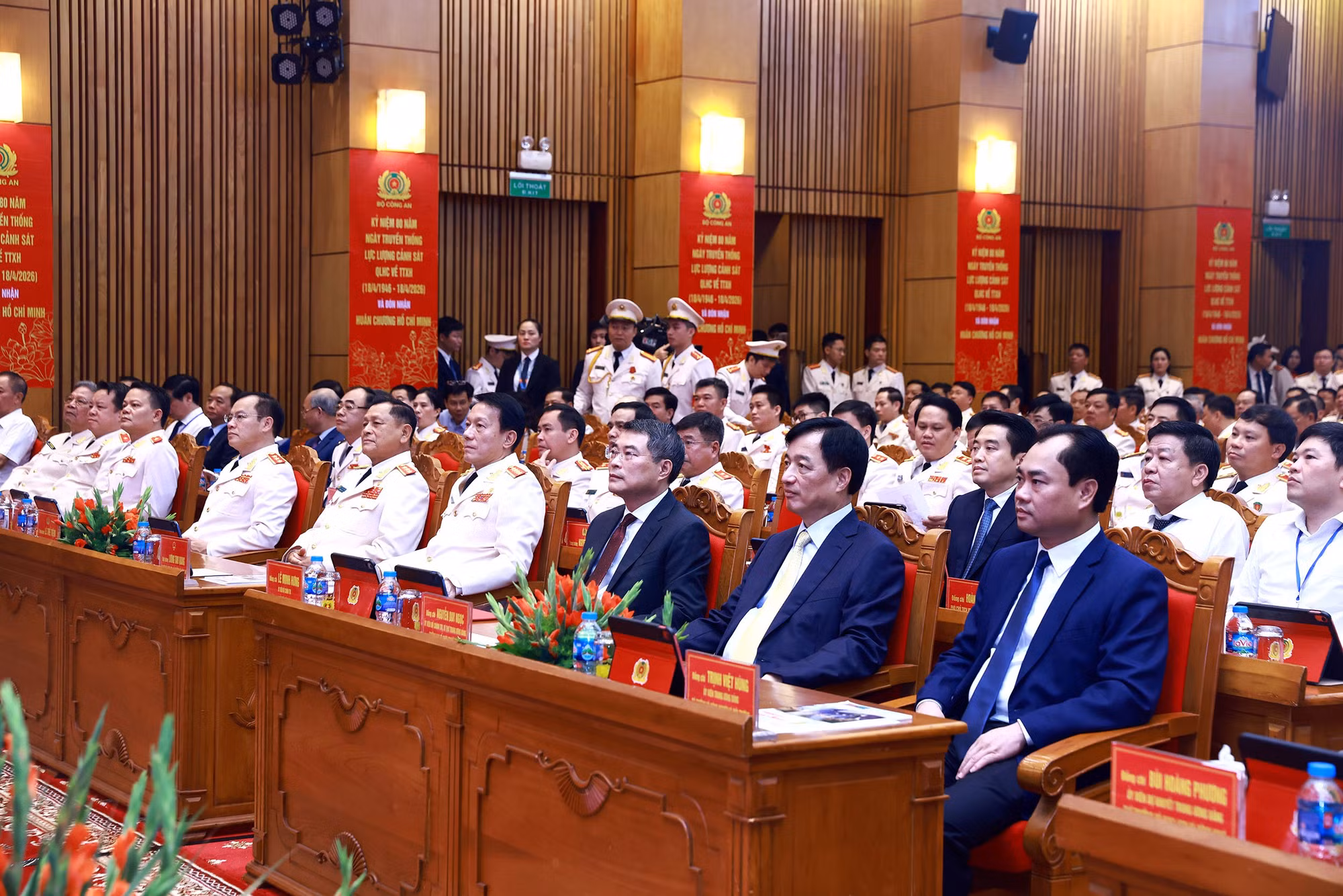 Từ giữ gìn trật tự đến kiến tạo quản trị số -0