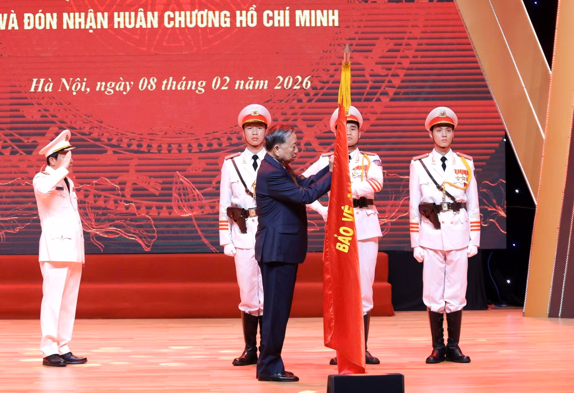 Tổng Bí thư Tô Lâm trao Huân chương Hồ Chí Minh tặng lực lượng Tình báo CAND -1