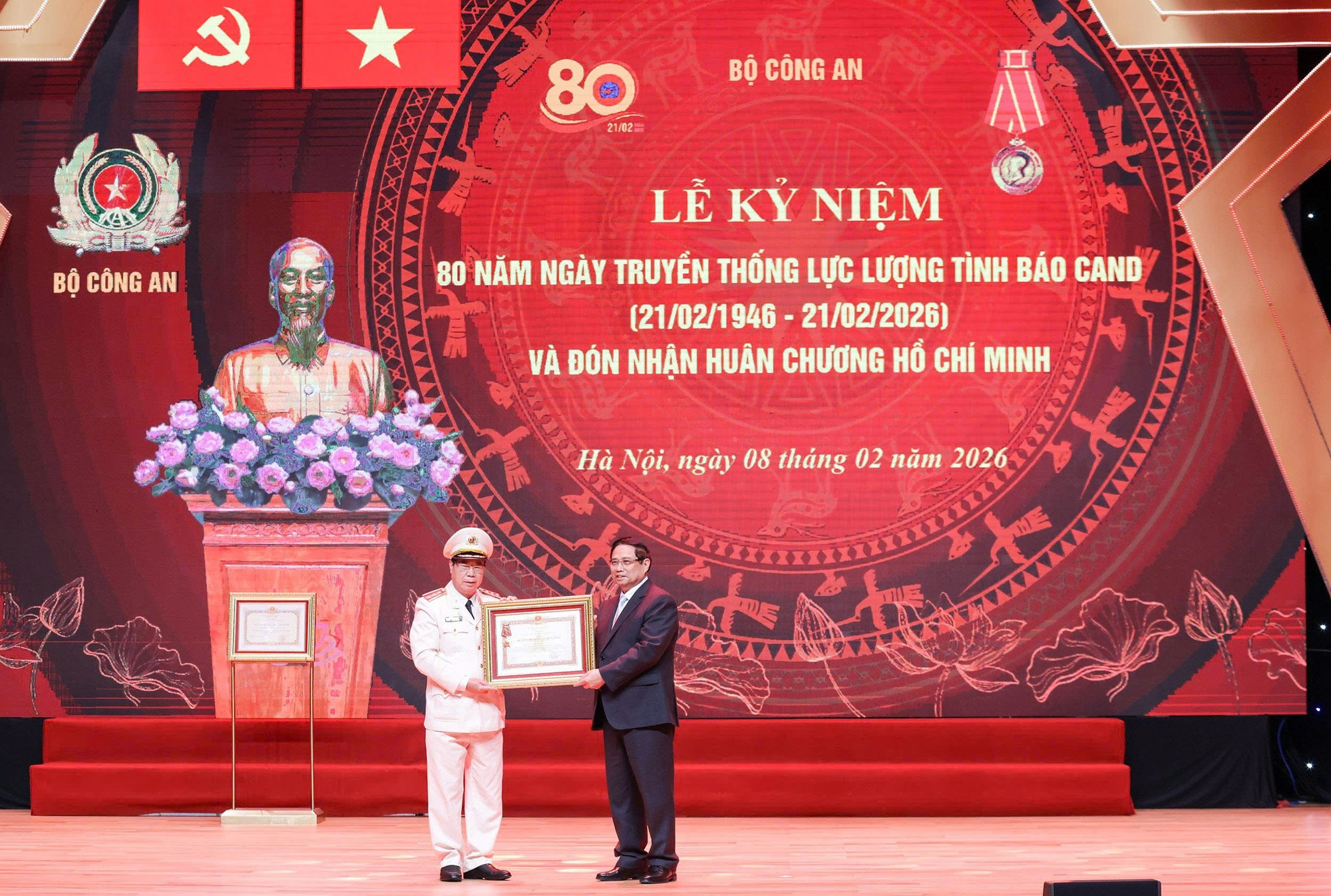 Tổng Bí thư Tô Lâm trao Huân chương Hồ Chí Minh tặng lực lượng Tình báo CAND -0