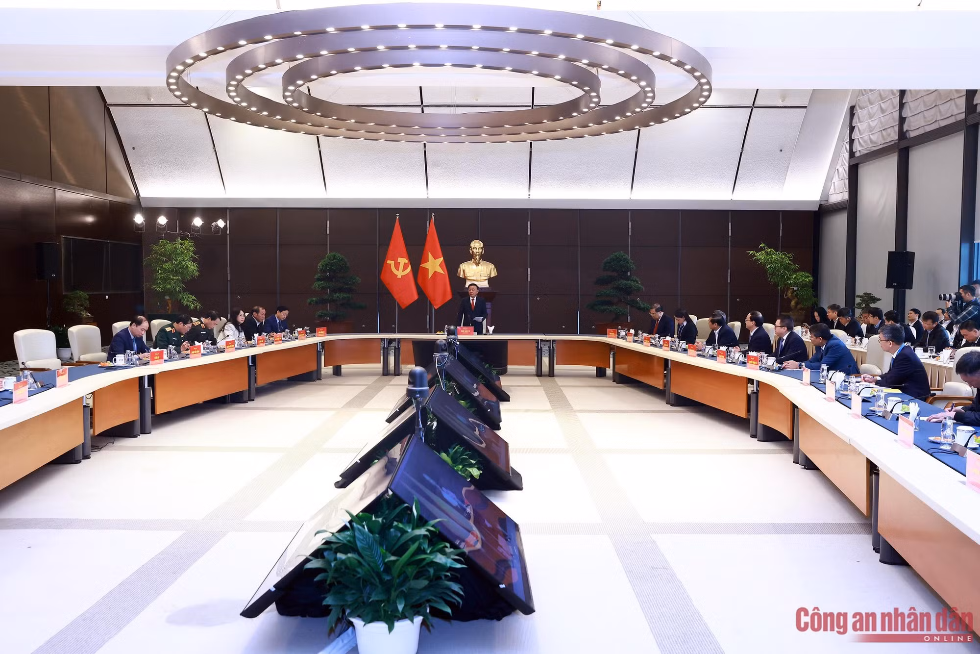 Thường trực Ban Bí thư Trần Cẩm Tú tổng duyệt công tác tổ chức phục vụ Đại hội XIV của Đảng -0