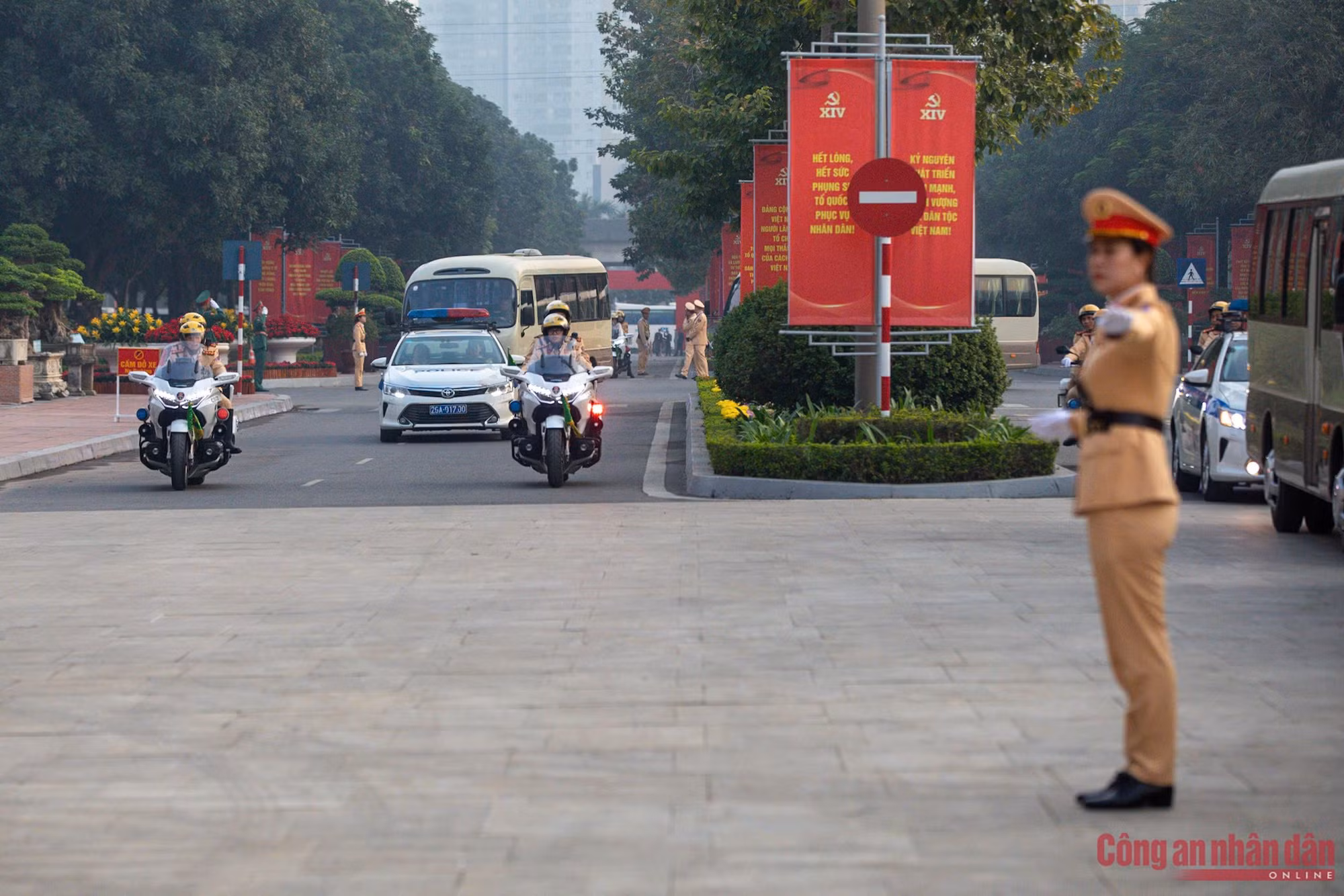 Thường trực Ban Bí thư Trần Cẩm Tú tổng duyệt công tác tổ chức phục vụ Đại hội XIV của Đảng -1