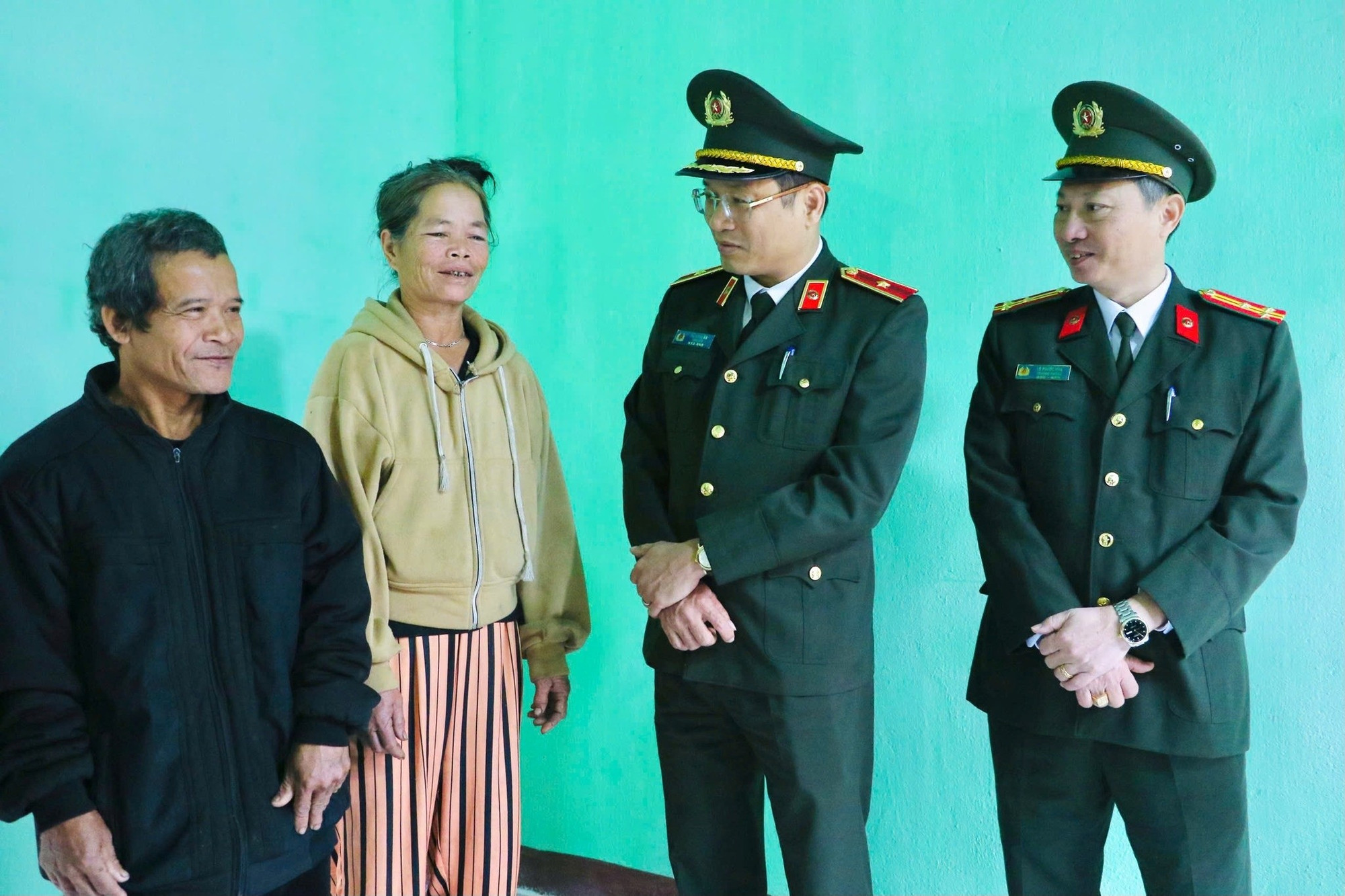 Những hình ảnh ấn tượng của lực lượng Công an thần tốc triển khai “Chiến dịch Quang Trung” -0