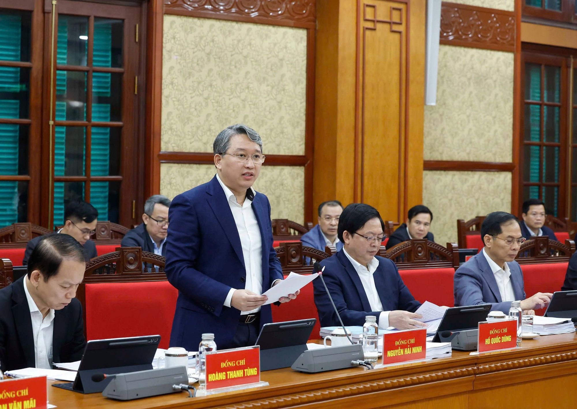 bộ trưởng nguyễn hải ninh phát biểu tại phiên họp thứ hai ban chỉ đạo trung ương về hoàn thiện thể chế, pháp luật.jpg -0