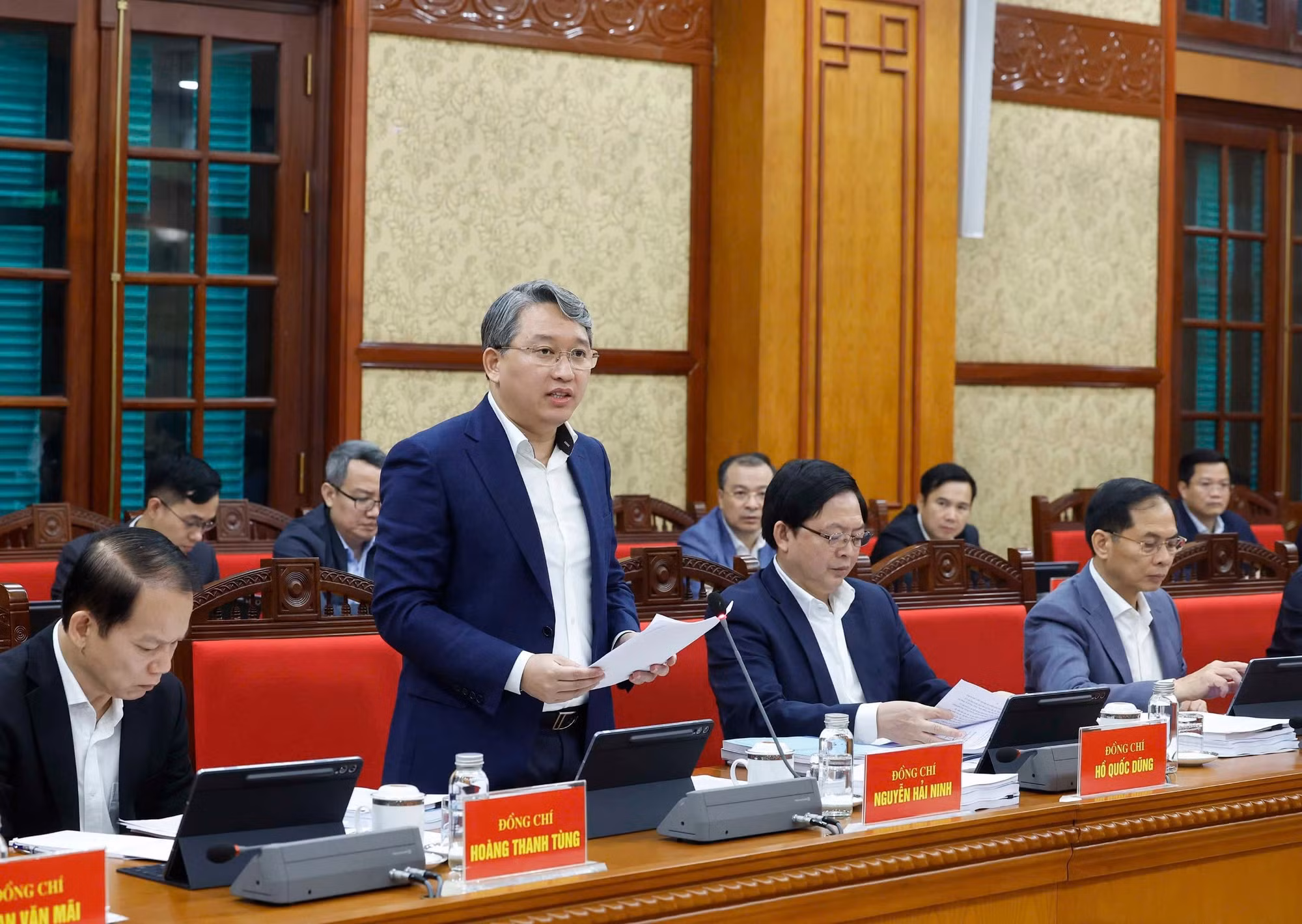 bộ trưởng nguyễn hải ninh phát biểu tại phiên họp thứ hai ban chỉ đạo trung ương về hoàn thiện thể chế, pháp luật.jpg -0