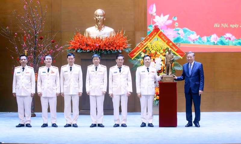 Tổng Bí thư Tô Lâm thăm và chúc Tết Cục An ninh điều tra Bộ Công an -0