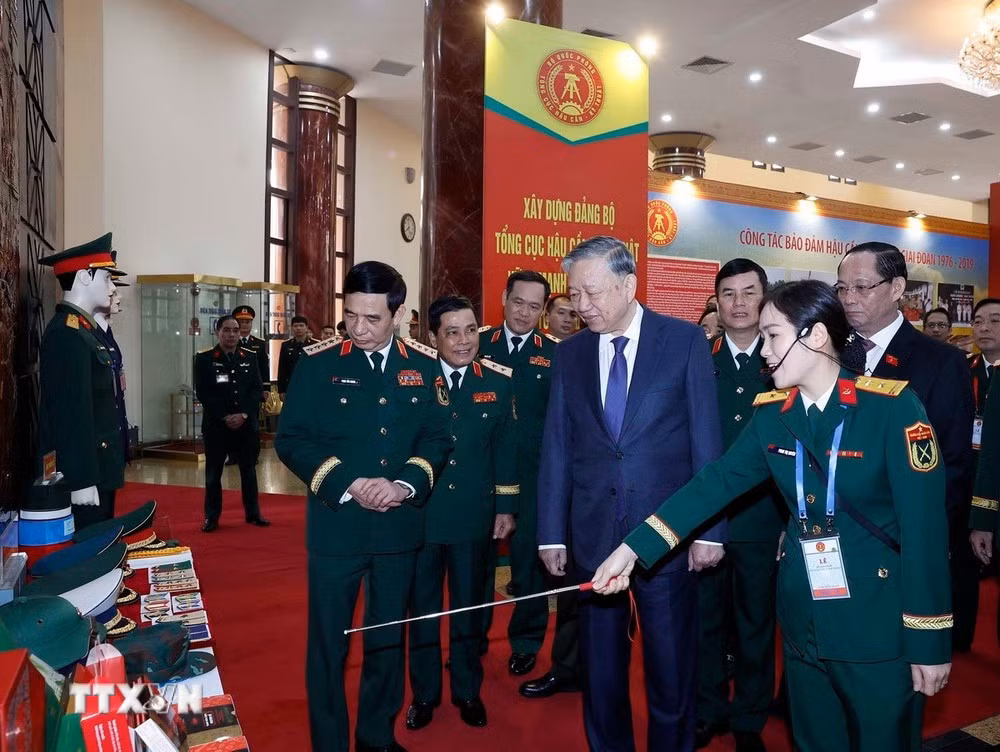 Tổng Bí thư: Đổi mới, hoàn thiện phương thức bảo đảm hậu cần, kỹ thuật trong tình hình mới -0