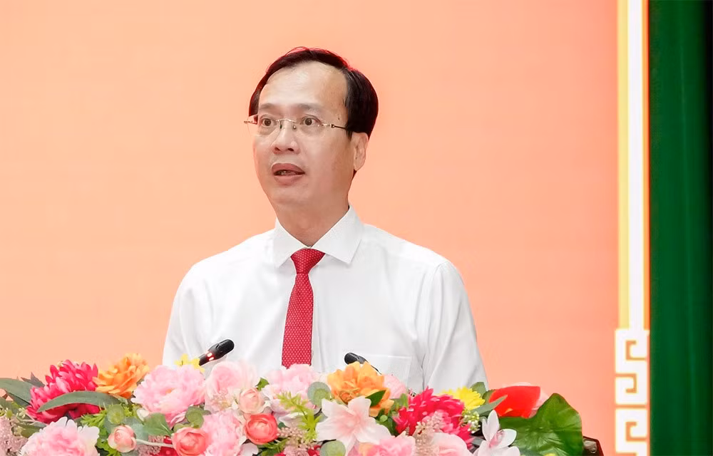 Tập trung thực hiện ba khâu đột phá chiến lược, đưa Vĩnh Long phát triển nhanh và bền vững -0