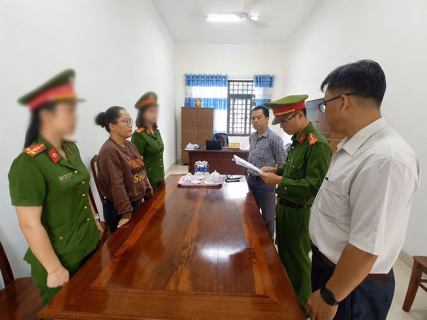 anh-co-quan-csdt-tong-dat-cac-qd-tths-doi-tuoing-hang.jpg