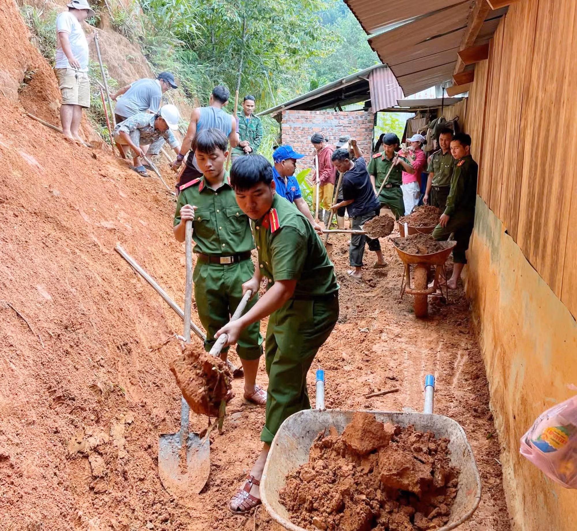 ca-dong-giang-gan-dan-3.jpg