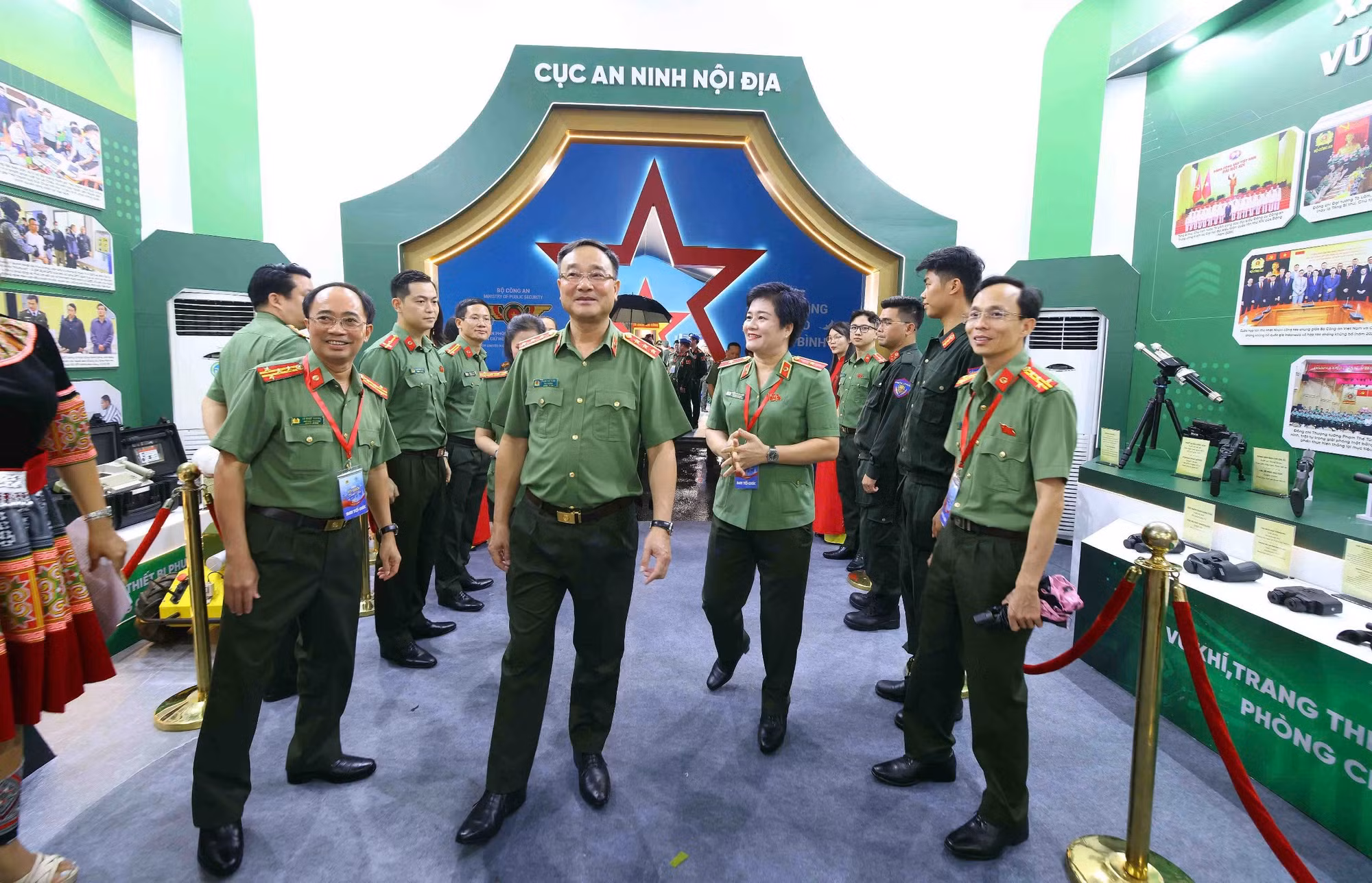 z8025729821899-c87fe29d5a02ccc8ecc8bb42b3c424ea.jpg