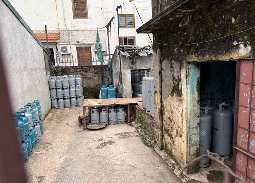 Cơ sở san chiết gas trái phép.