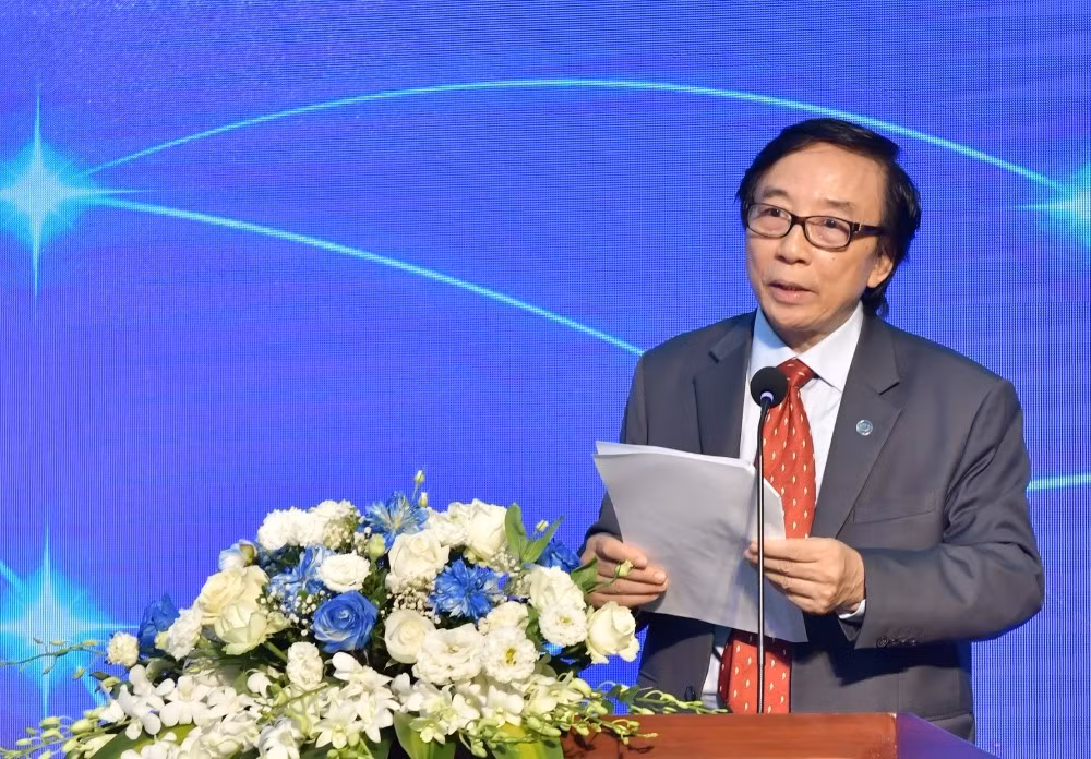 pgs-pham-ngoc-lang.jpg