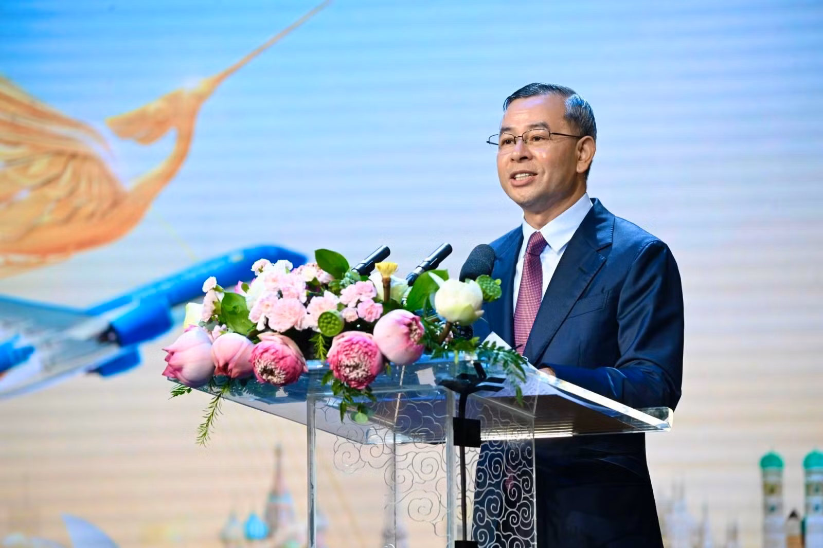 5-dong-chi-ngo-van-tuan-uy-vien-ban-chap-hanh-trung-uong-dang-bo-truong-bo-tai-chinh-phat-bieu-chi-dao-tai-buoi-le-anh-vna.jpg